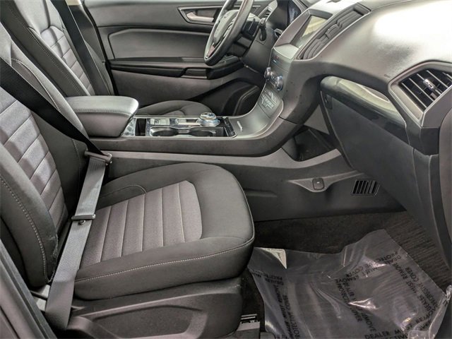 Used 2020 Ford Edge SE image 27