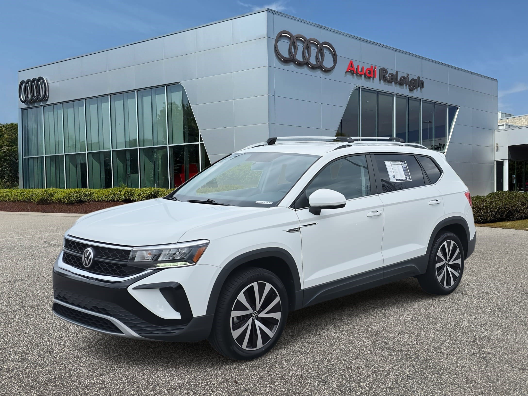 Used 2022 Volkswagen Taos SE