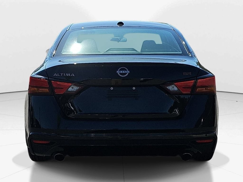 Used 2024 Nissan Altima 2.5 SR FWD image 7
