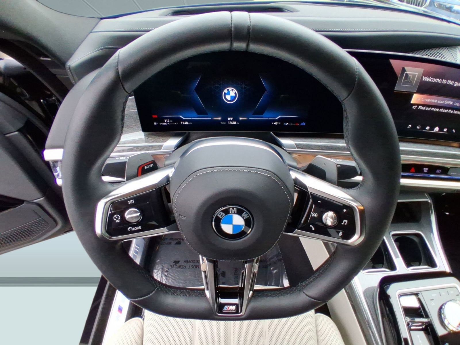 Certified 2024 BMW 760i xDrive w/ Premium Package 2 image 17