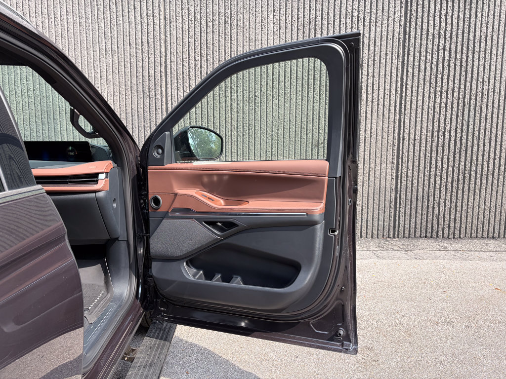 New 2027 Lincoln Navigator Reserve AWD/4WD image 43