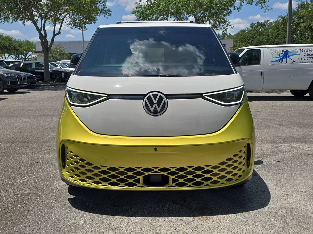 Used 2025 Volkswagen ID. Buzz 1st Edition AWD/4WD image 2