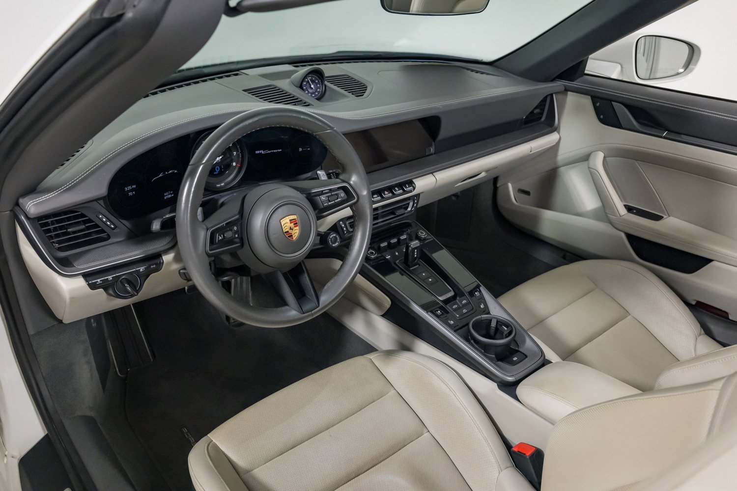 Used 2022 Porsche 911 Carrera RWD image 23