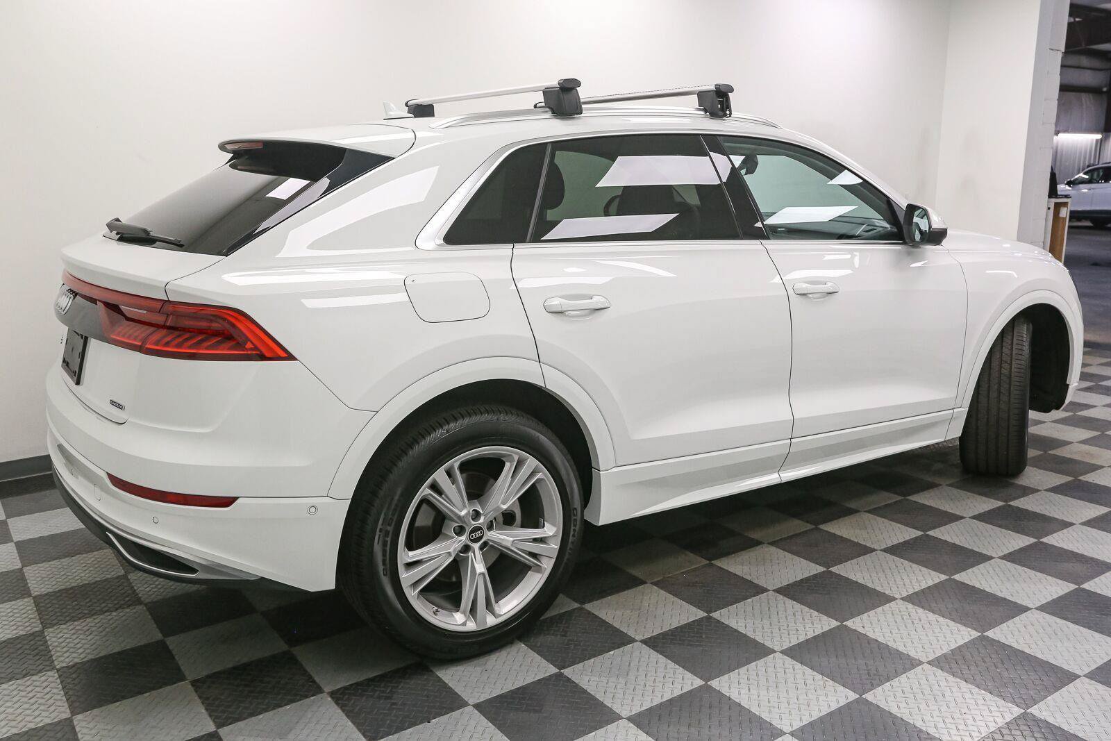 Used 2023 Audi Q8 Premium w/ Convenience Package AWD/4WD image 8