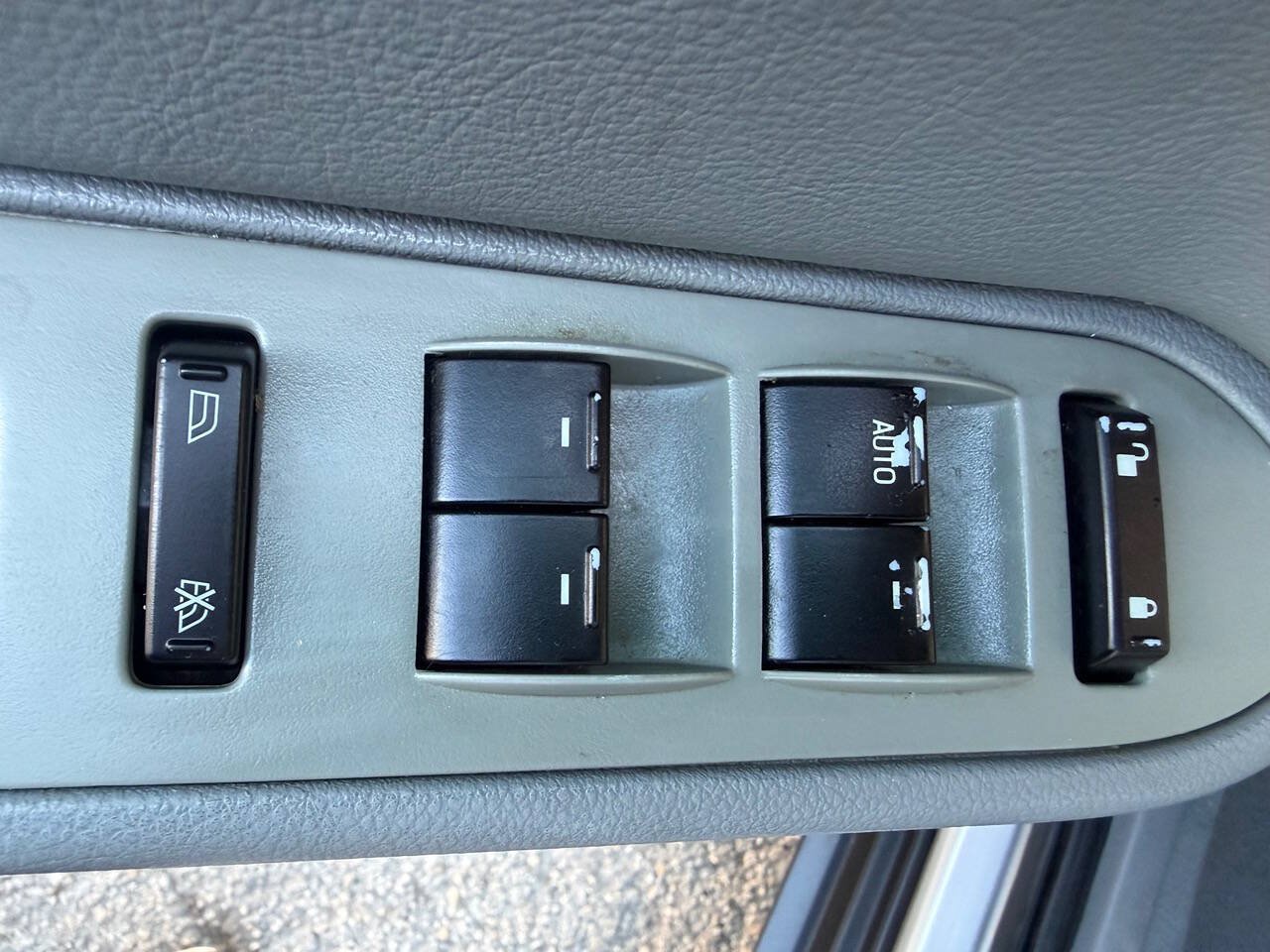 Used 2007 Mercury Montego Luxury FWD image 20