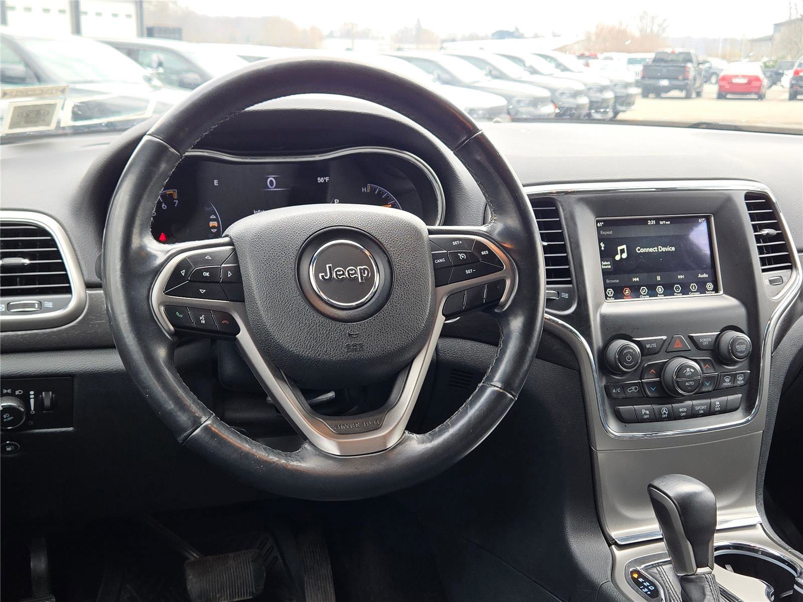 Used 2018 Jeep Grand Cherokee Laredo AWD/4WD image 15