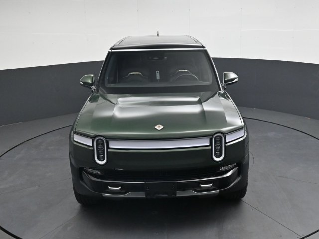 Used 2024 Rivian R1S Adventure Quad AWD/4WD image 29