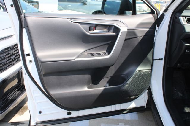 Used 2024 Toyota RAV4 XSE w/ Weather Package AWD/4WD image 11