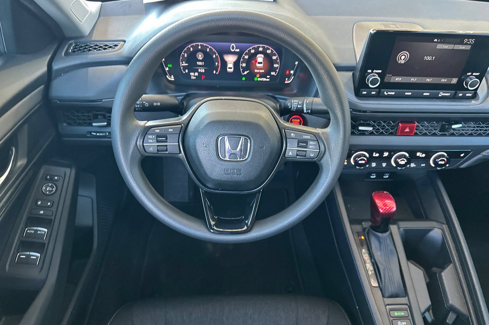 Used 2025 Honda Accord SE image 13