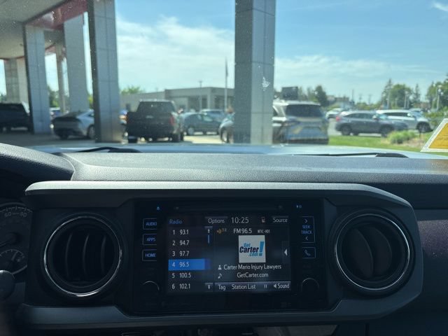 Used 2017 Toyota Tacoma TRD Off-Road w/ Tow Package (A/T) AWD/4WD image 16