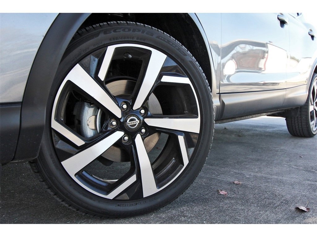 Certified 2022 Nissan Rogue Sport SL image 29