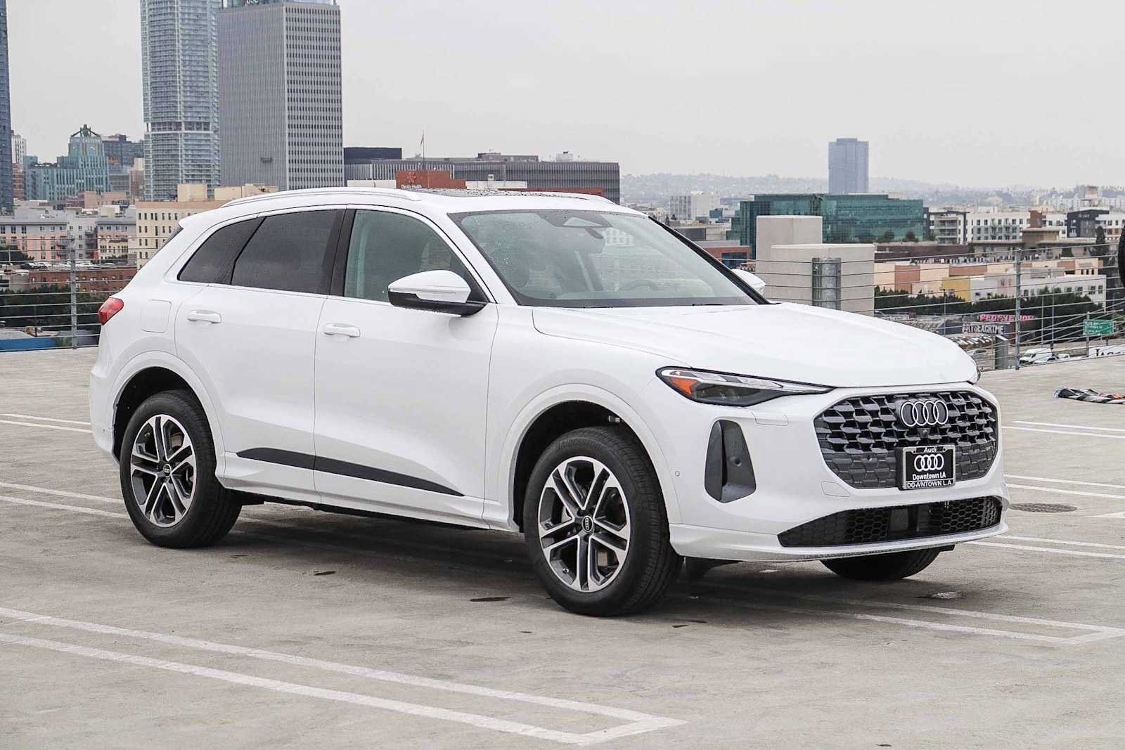 New 2026 Audi Q5 Premium AWD/4WD image 3