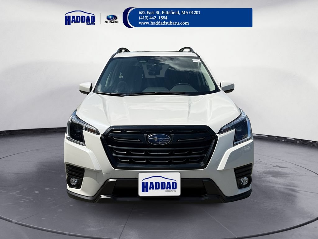 Certified 2024 Subaru Forester Premium AWD/4WD image 8