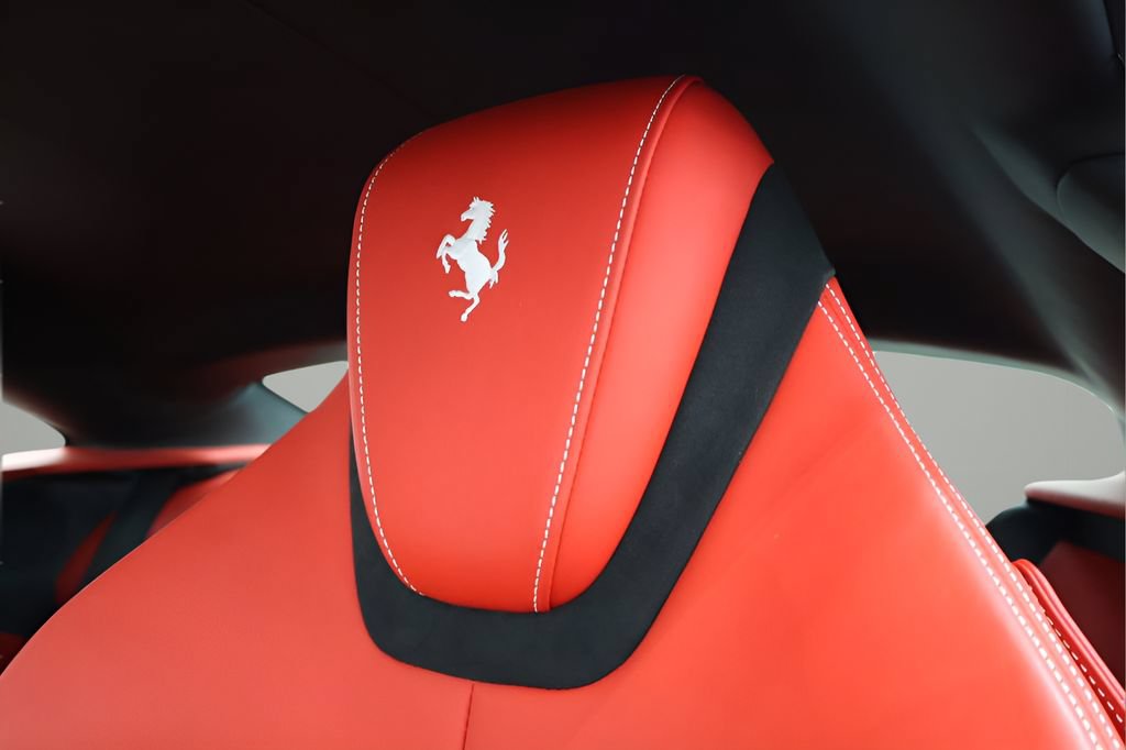 Used 2023 Ferrari Roma RWD image 13