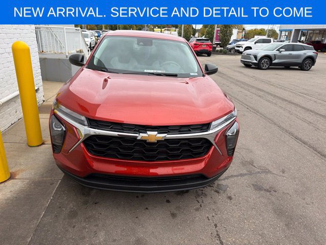 Used 2024 Chevrolet Trax LS FWD image 4