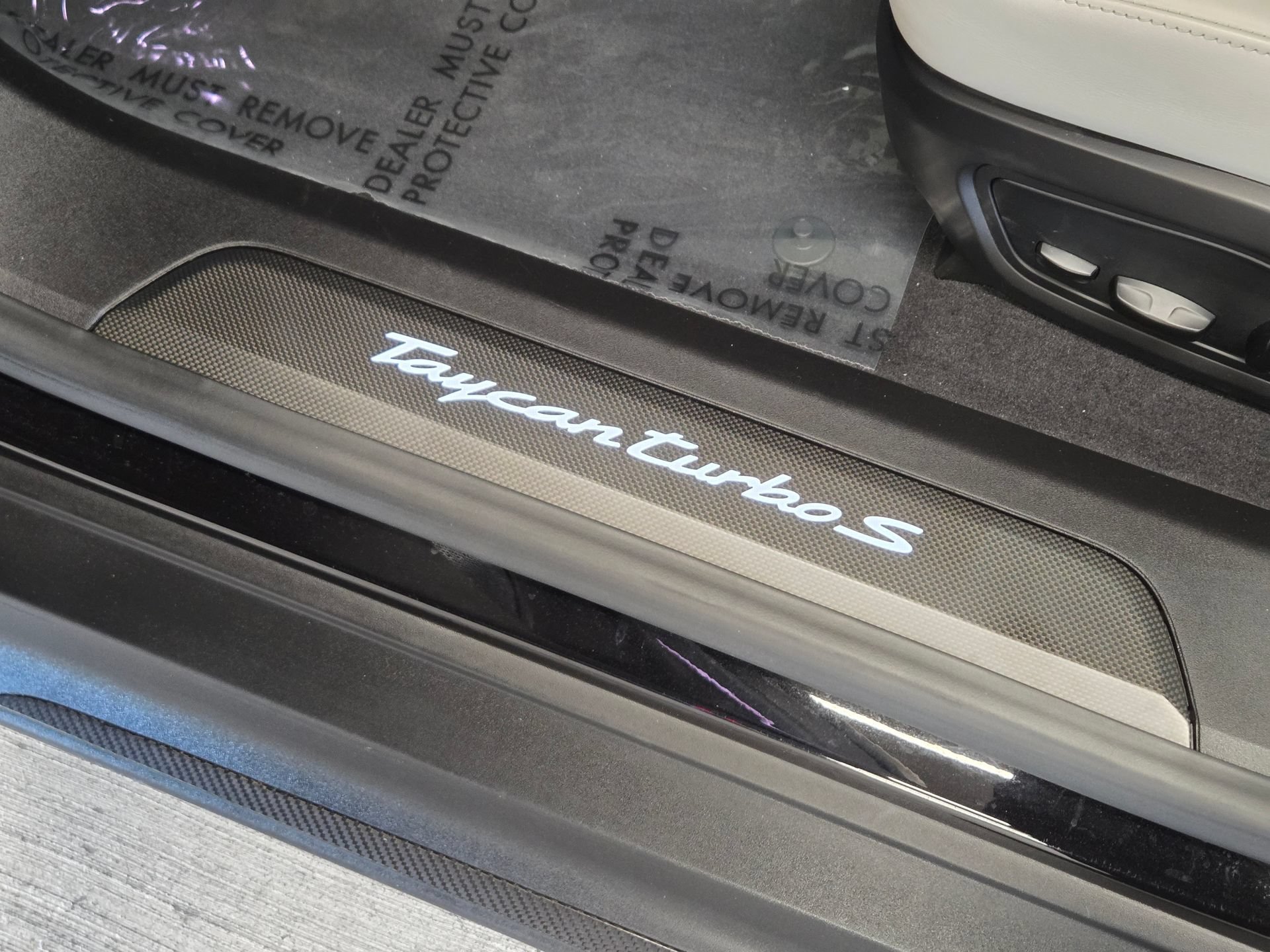 Certified 2021 Porsche Taycan Turbo S AWD/4WD image 17