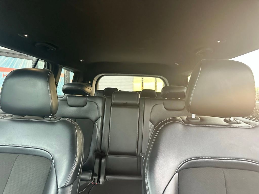 Used 2024 Jeep Grand Cherokee L Laredo image 26