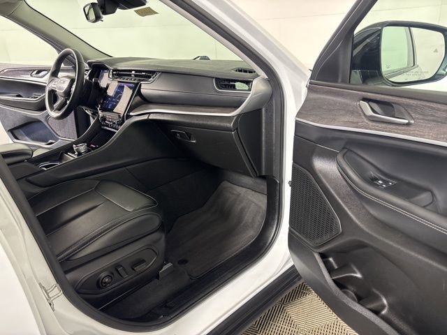 Certified 2023 Jeep Grand Cherokee Limited image 28