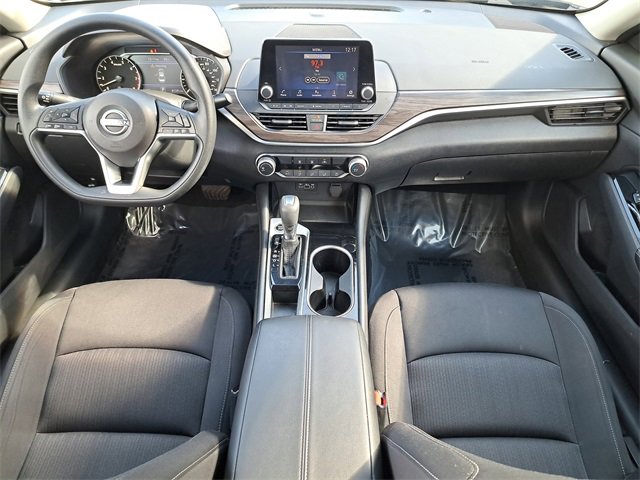 Used 2023 Nissan Altima 2.5 SV image 14