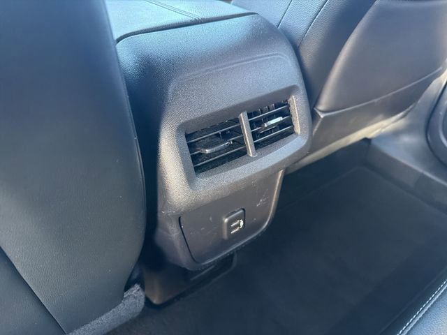 Used 2024 GMC Terrain SLT AWD/4WD image 22