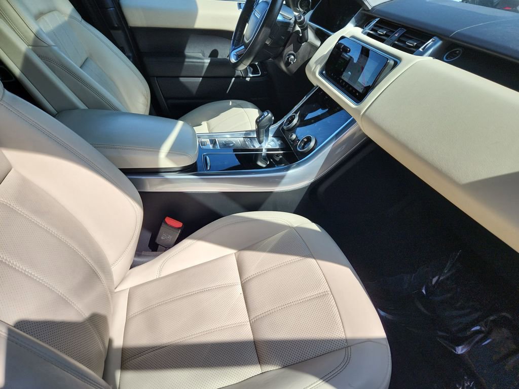 Used 2019 Land Rover Range Rover Sport HSE image 3