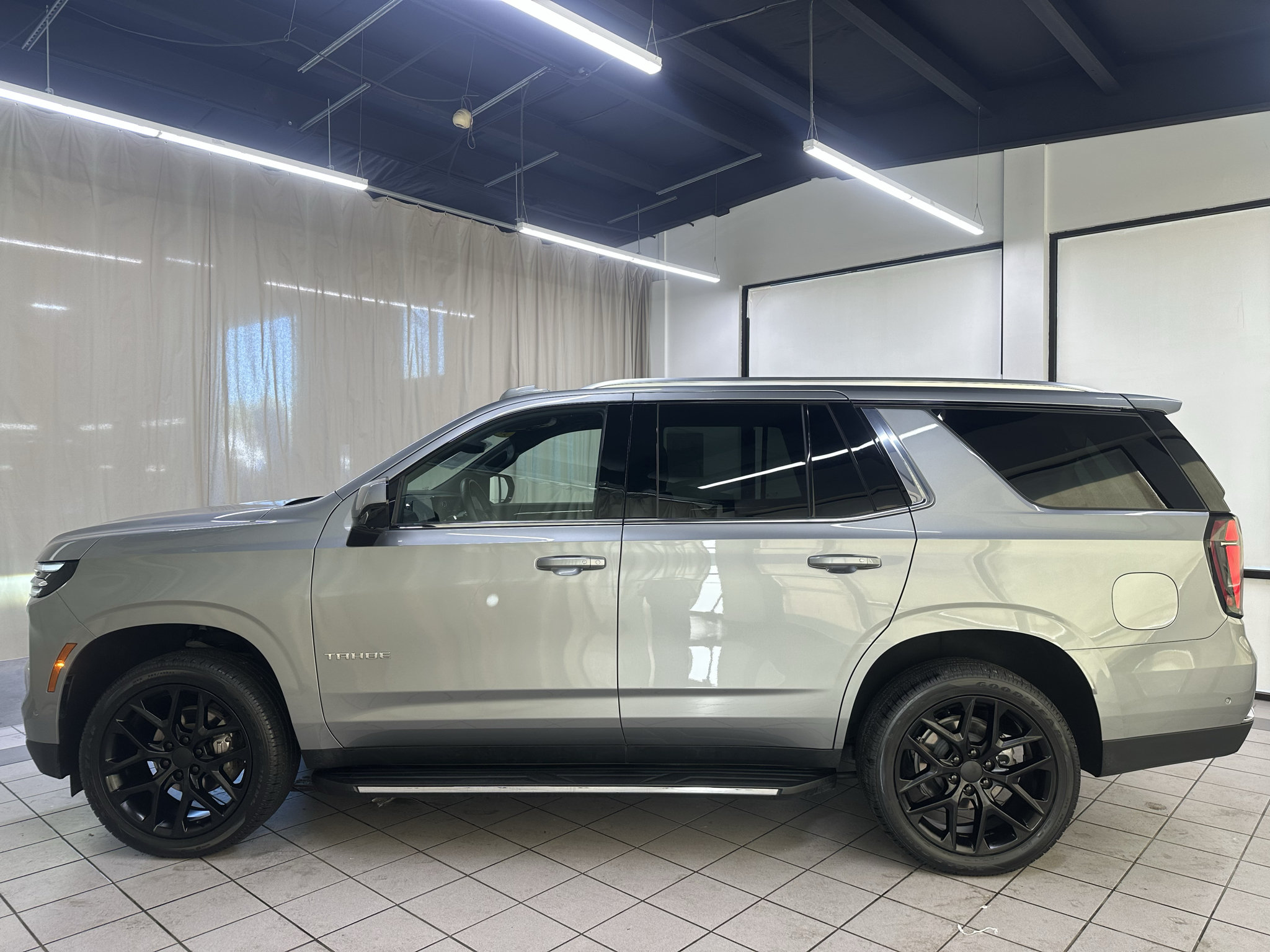 Certified 2025 Chevrolet Tahoe LT AWD/4WD image 12