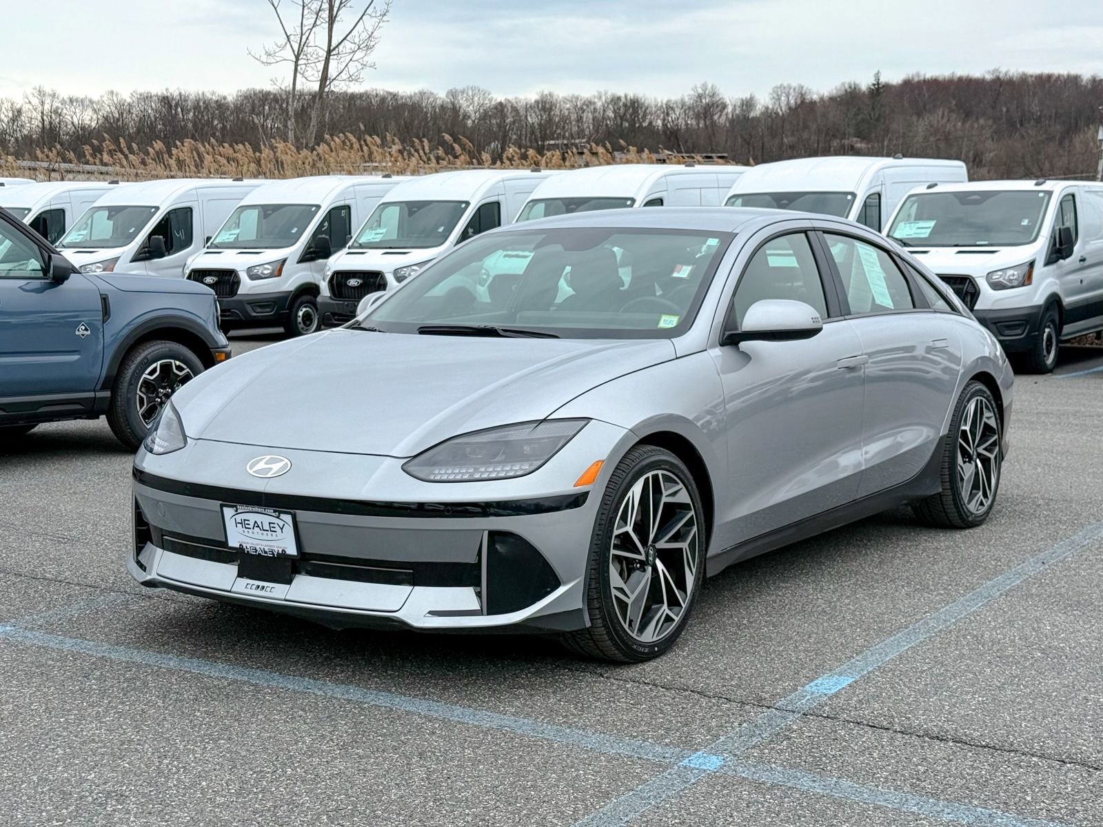 Used 2024 Hyundai Ioniq 6 SEL image 3