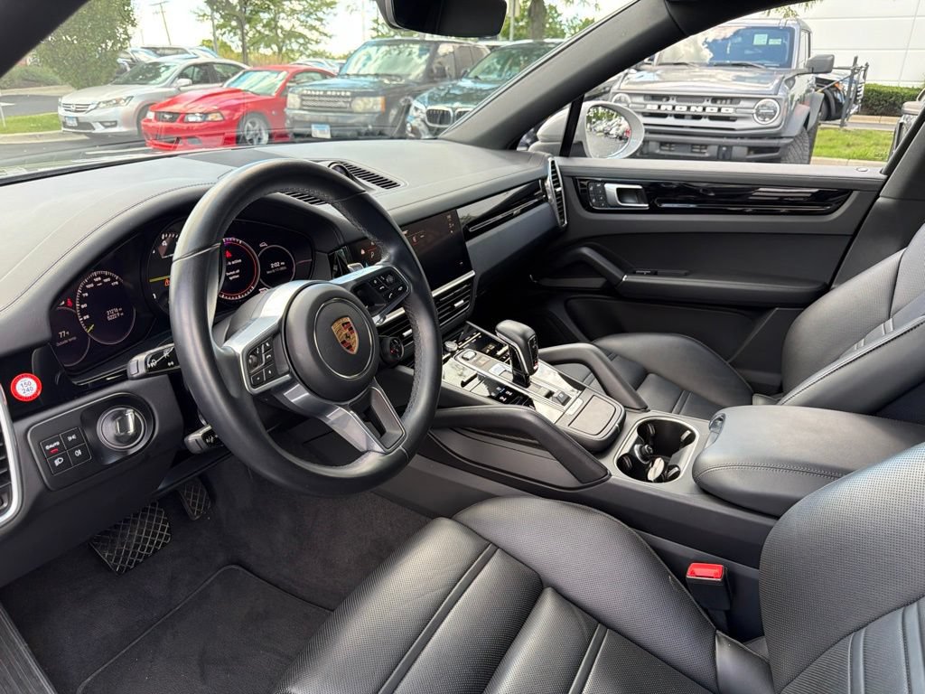 Used 2022 Porsche Cayenne E-Hybrid Coupe w/ Premium Plus Package AWD/4WD image 9