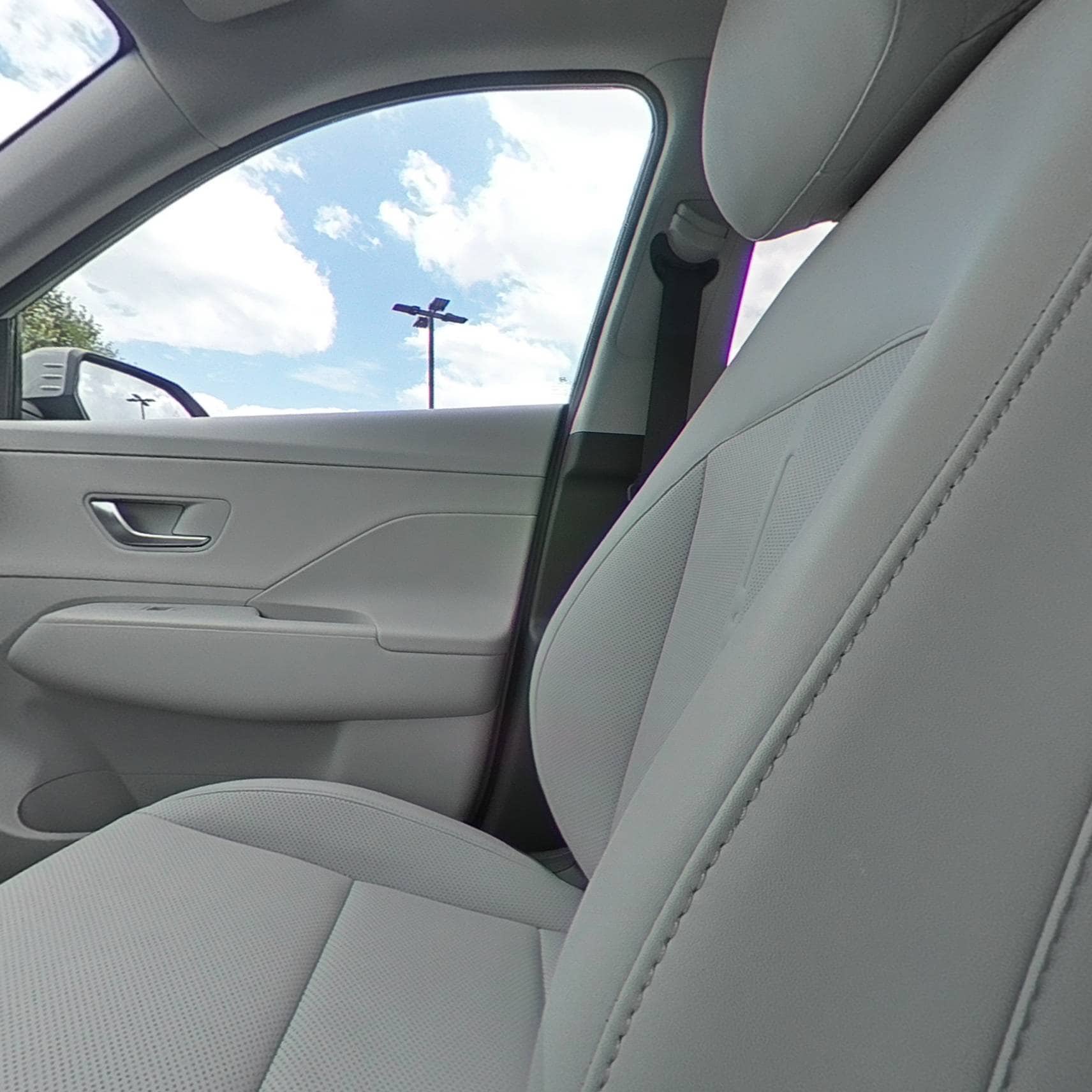 Certified 2024 Hyundai Kona Limited AWD/4WD image 32