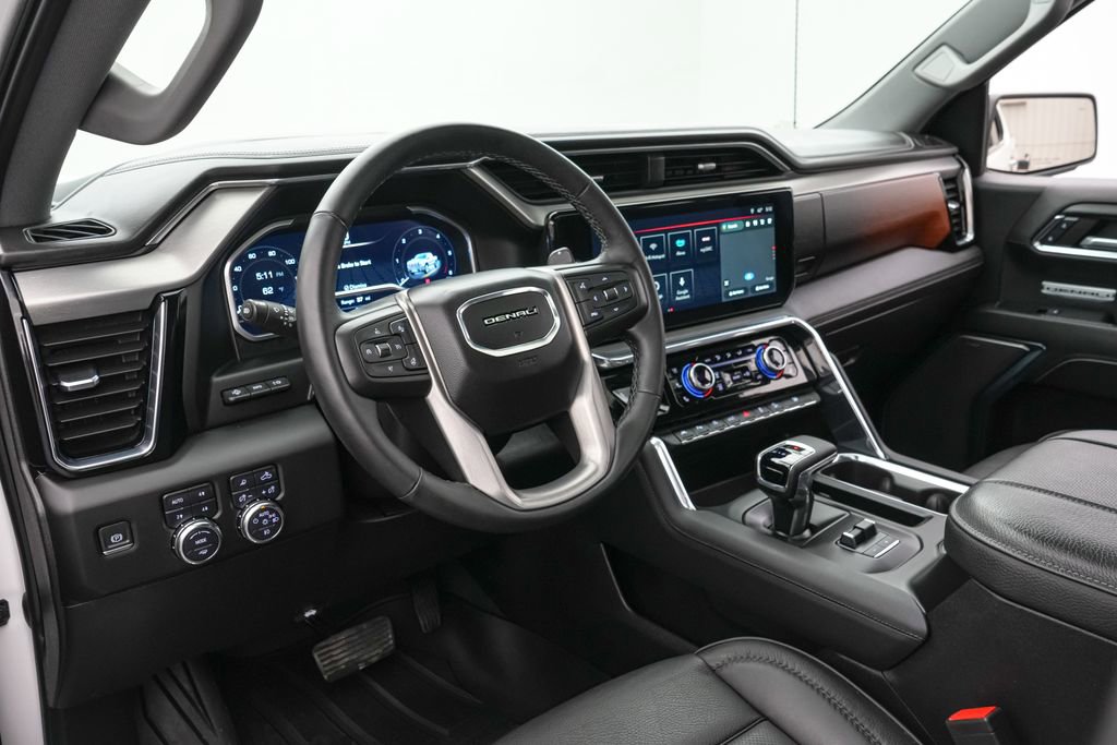 Used 2024 GMC Sierra 1500 Denali w/ Denali Reserve Package AWD/4WD image 15