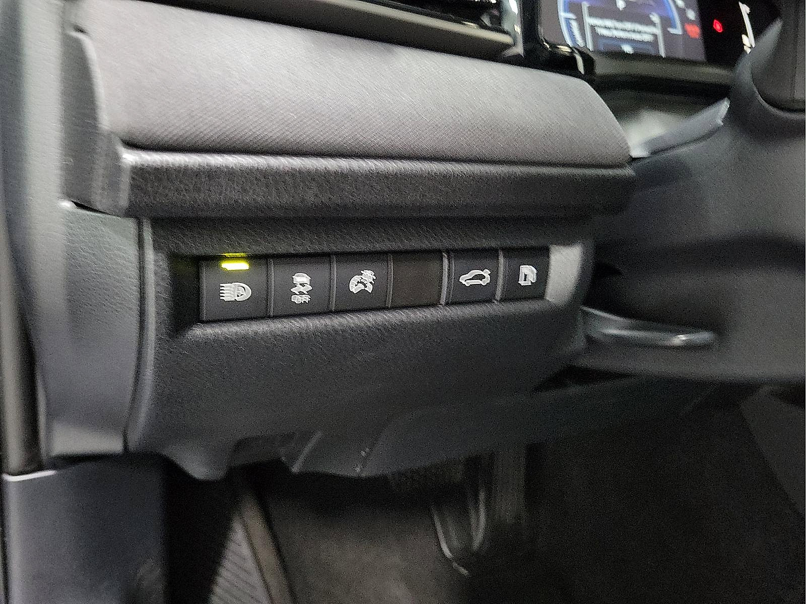 Certified 2025 Toyota Camry LE FWD image 10