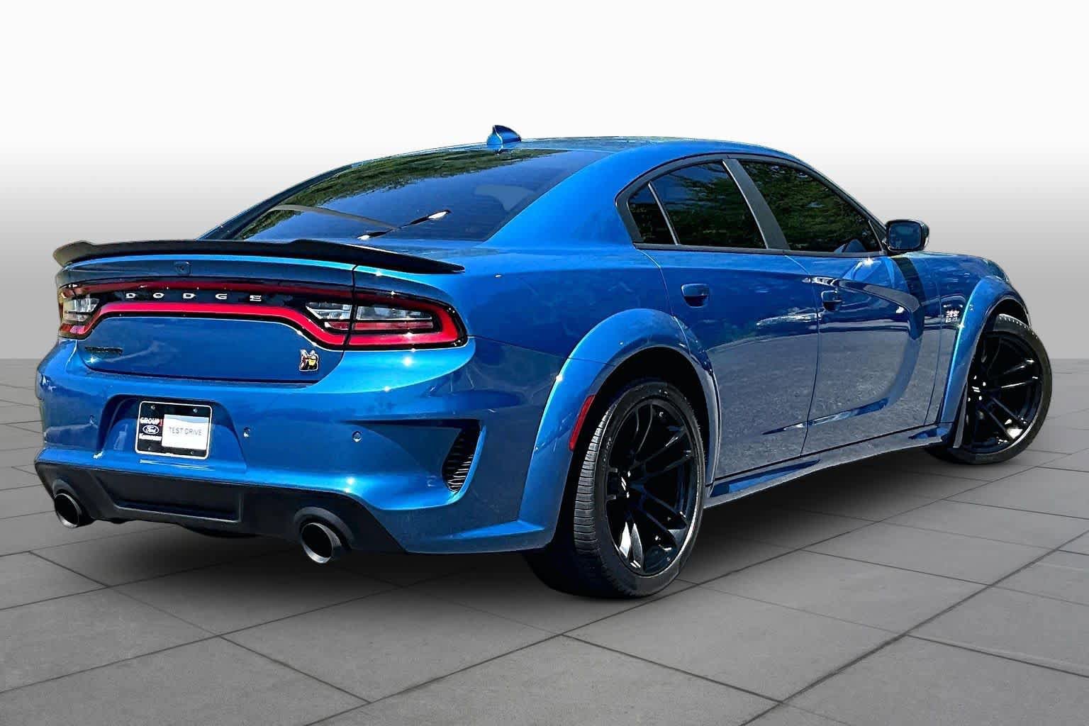 Used 2022 Dodge Charger Scat Pack RWD image 13