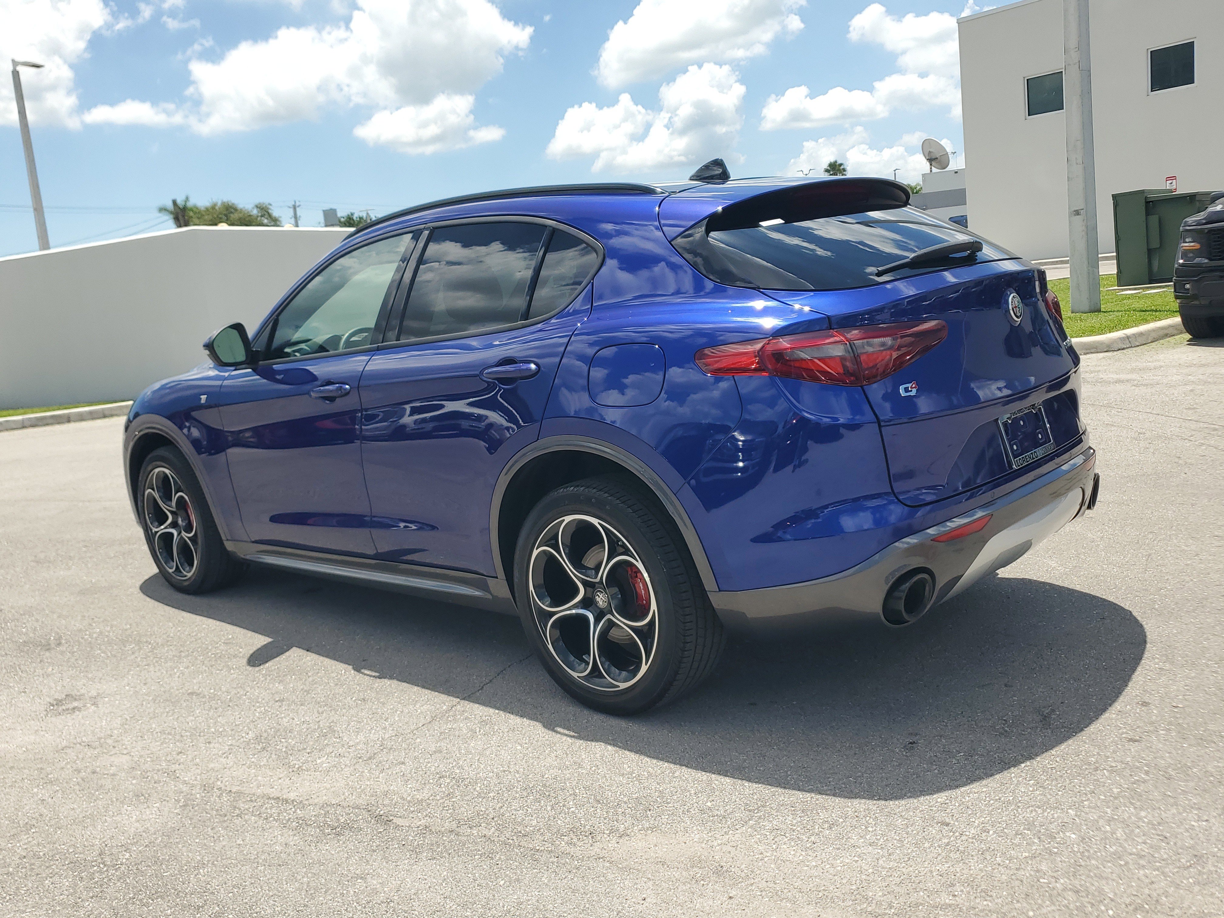 Used 2022 Alfa Romeo Stelvio Ti image 7