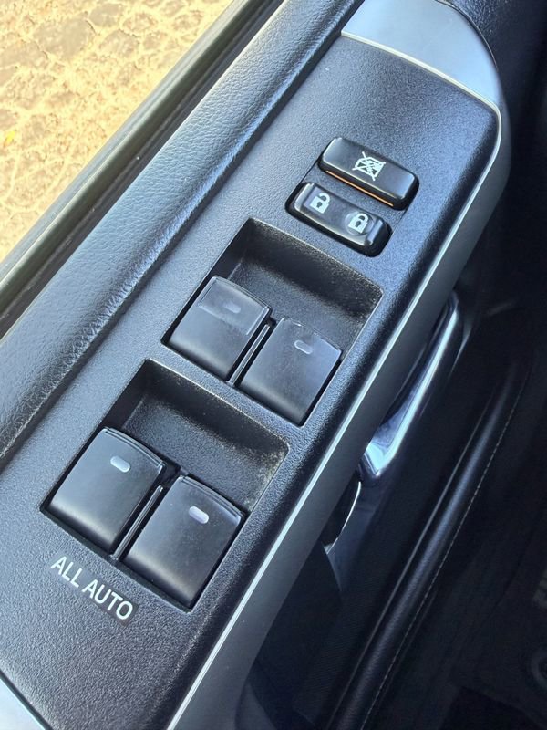 Used 2016 Toyota 4Runner SR5 image 29