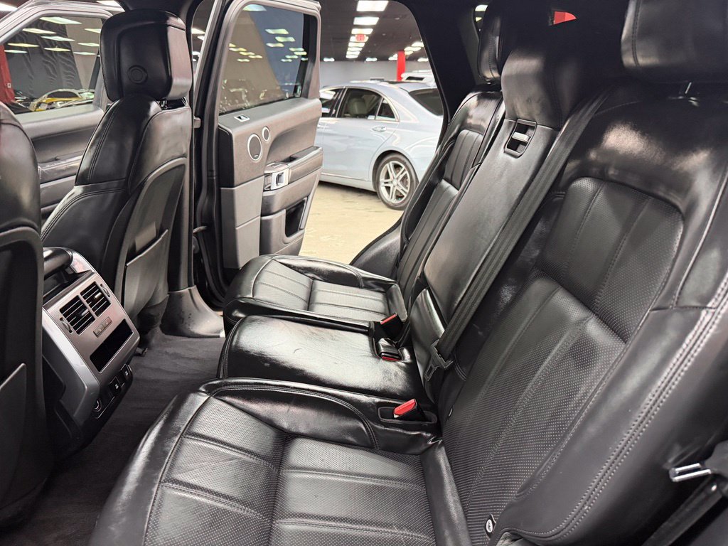 Used 2019 Land Rover Range Rover Sport HSE AWD/4WD image 35