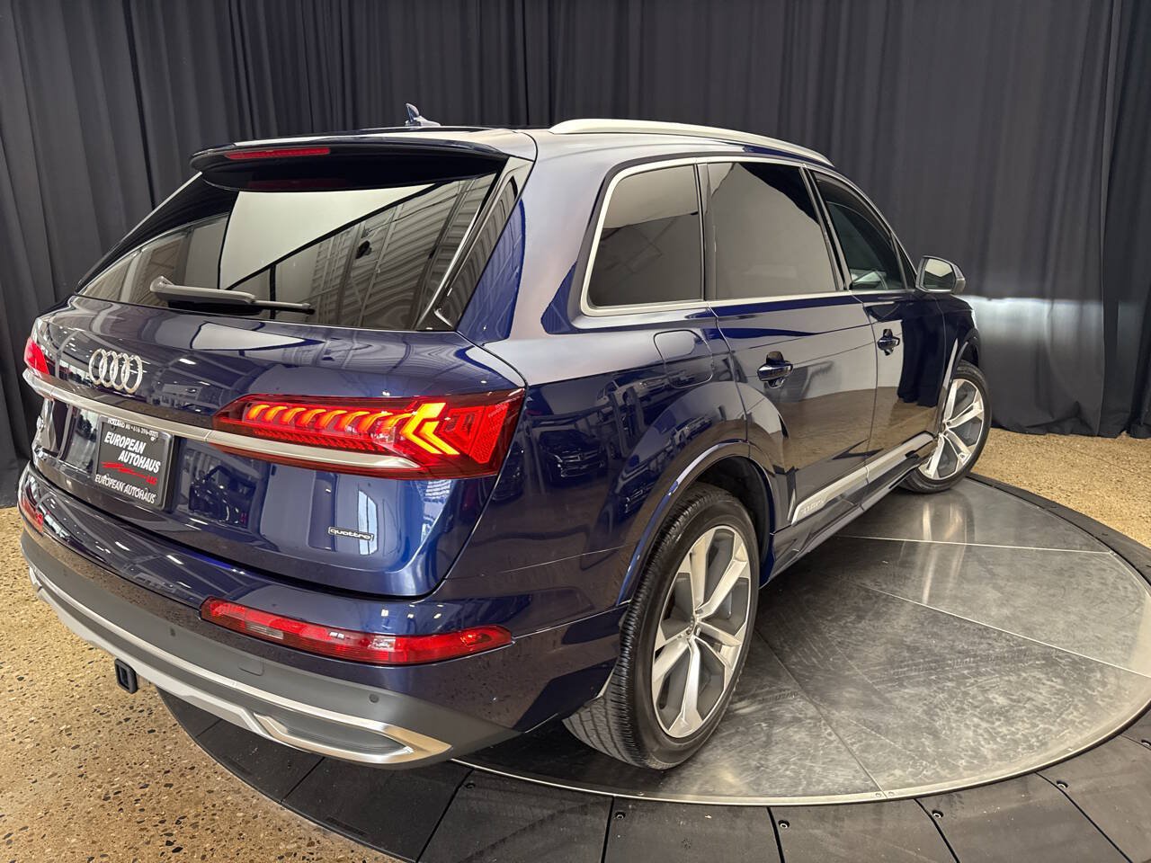 Used 2023 Audi Q7 3.0T Premium Plus w/ Premium Plus Package AWD/4WD image 8