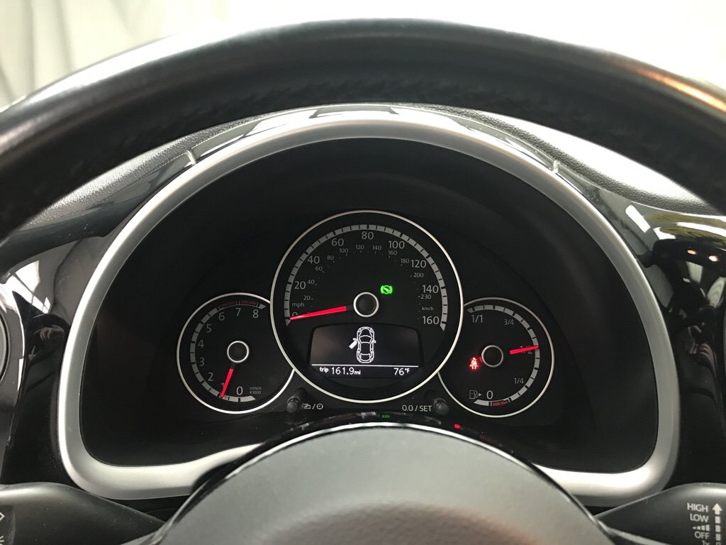 Used 2015 Volkswagen Beetle 1.8T image 10