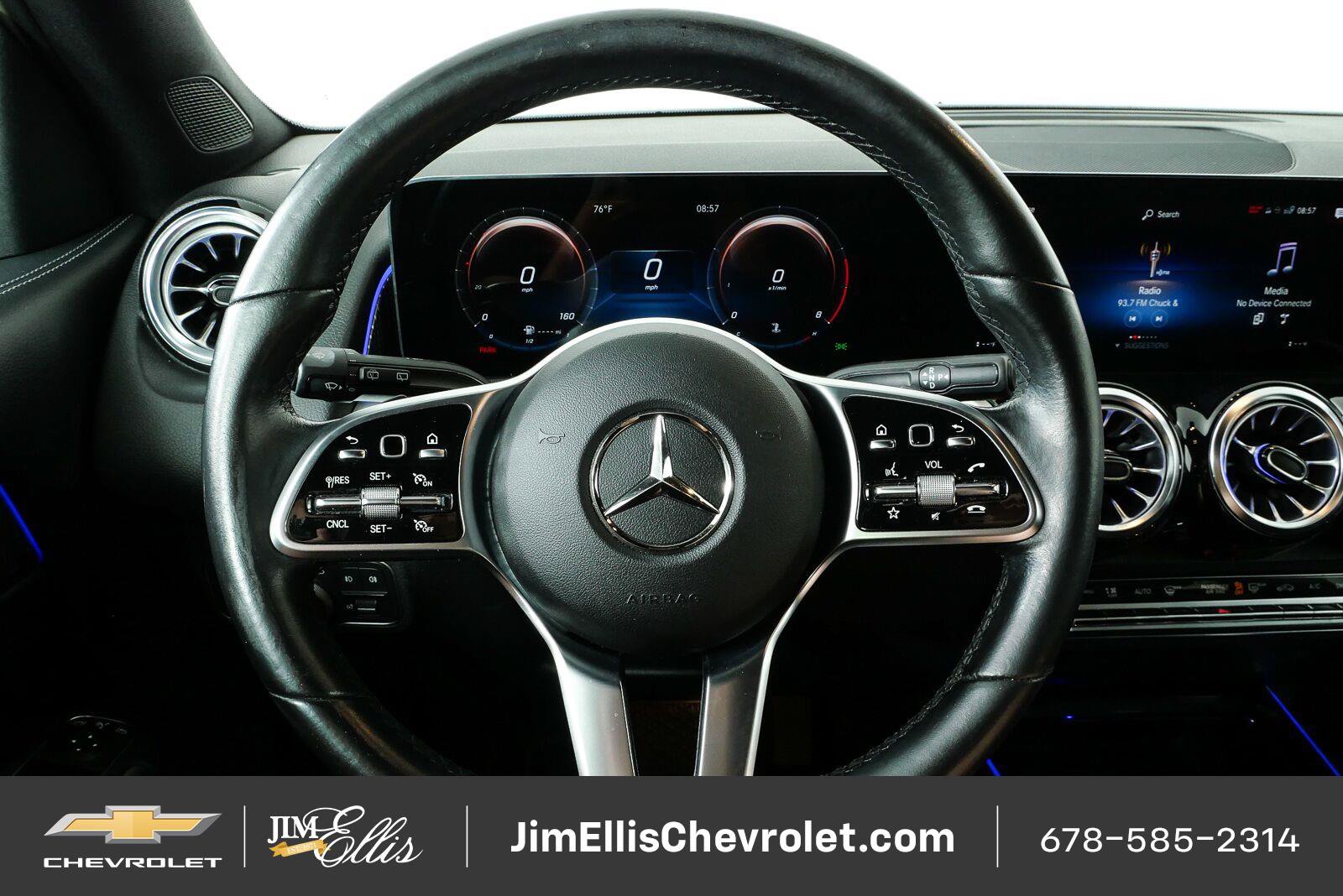 Used 2022 Mercedes-Benz GLB 250 w/ Premium Package Lite image 9