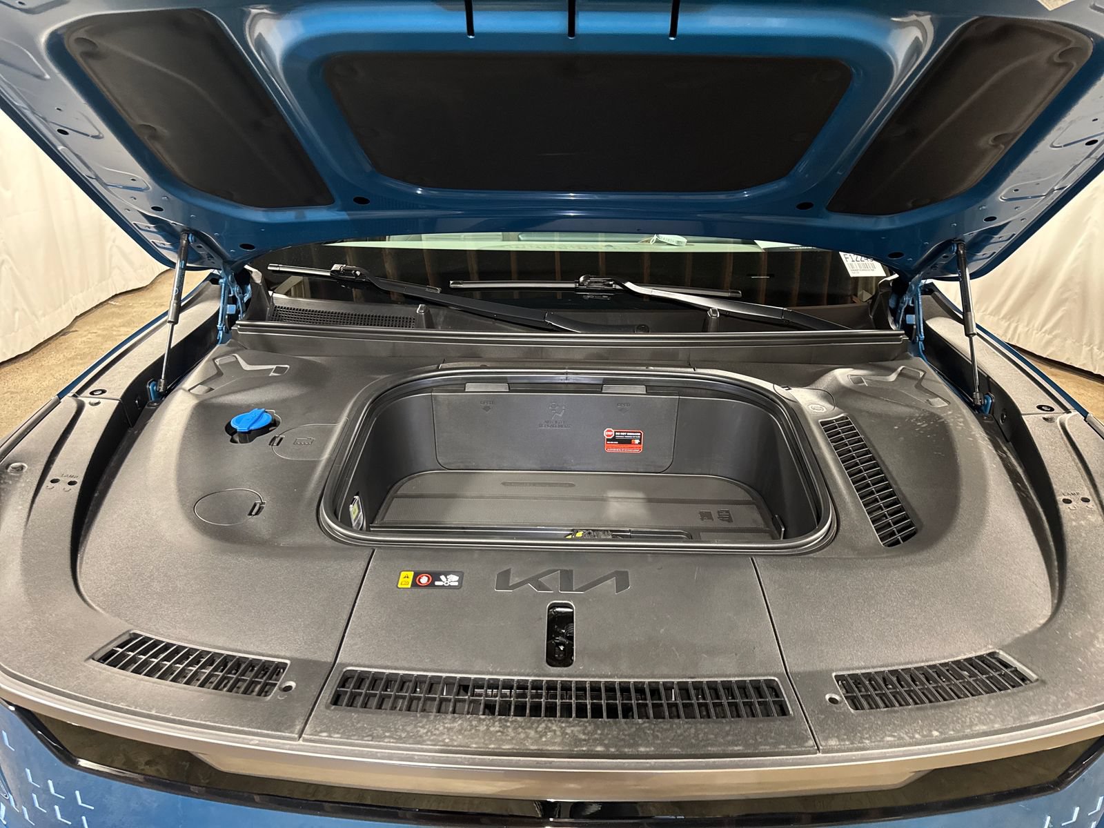 Certified 2024 Kia EV9 Land AWD/4WD image 38