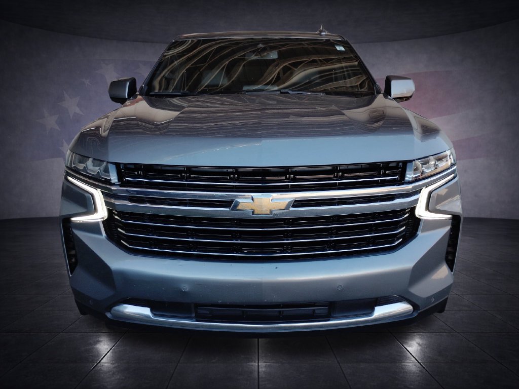 Used 2022 Chevrolet Suburban LT RWD image 8