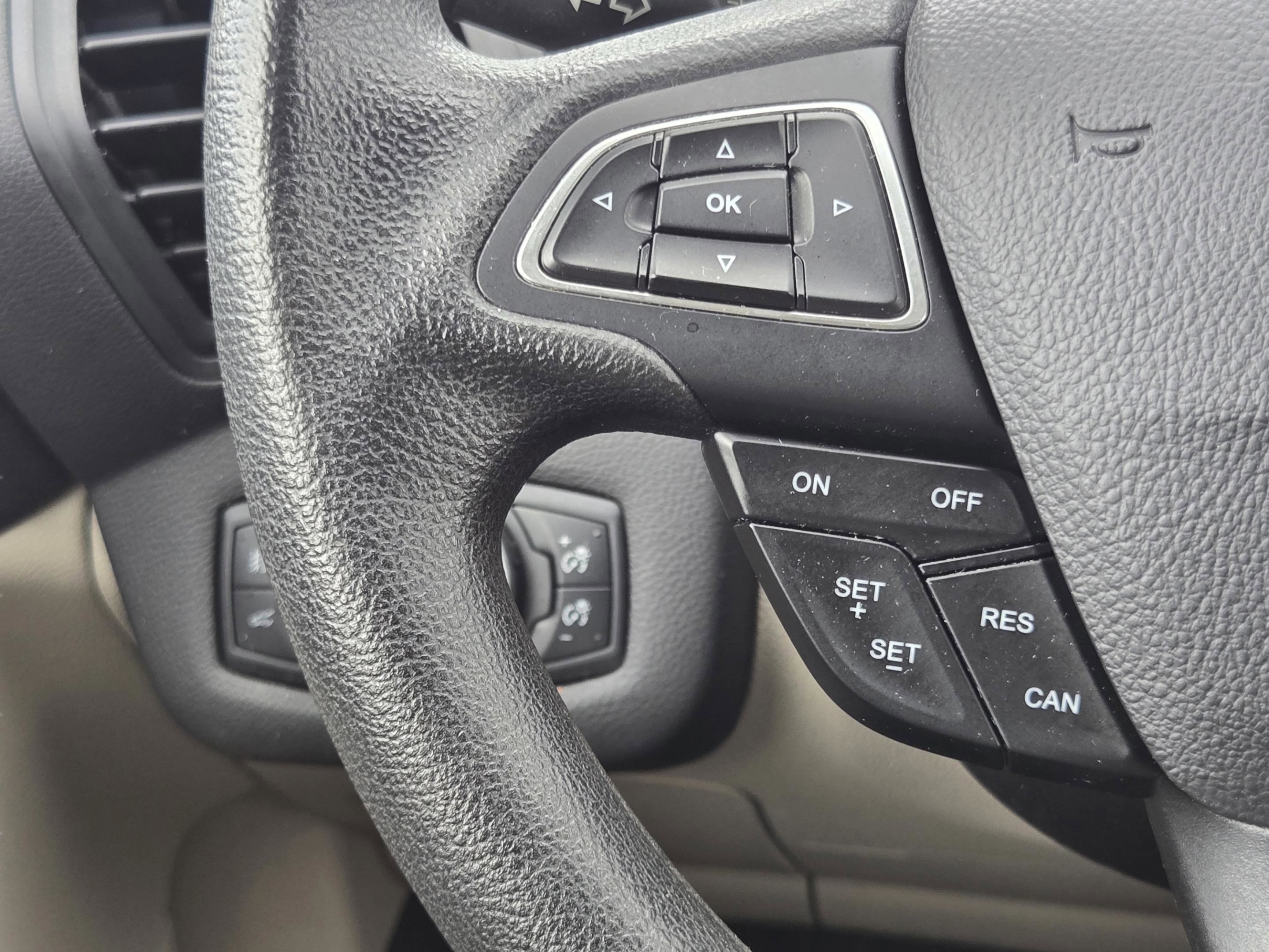 Used 2018 Ford Escape SE FWD image 10