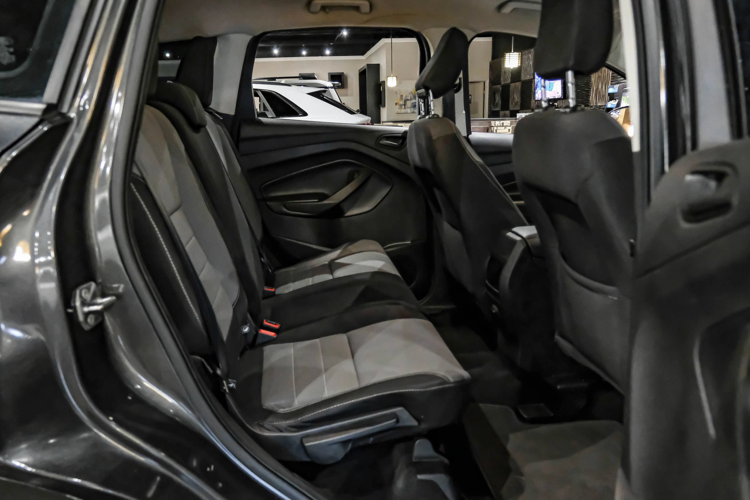 Used 2019 Ford Escape S FWD image 33