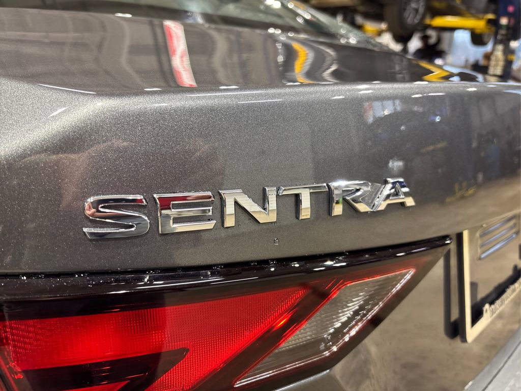 Used 2025 Nissan Sentra SV image 14
