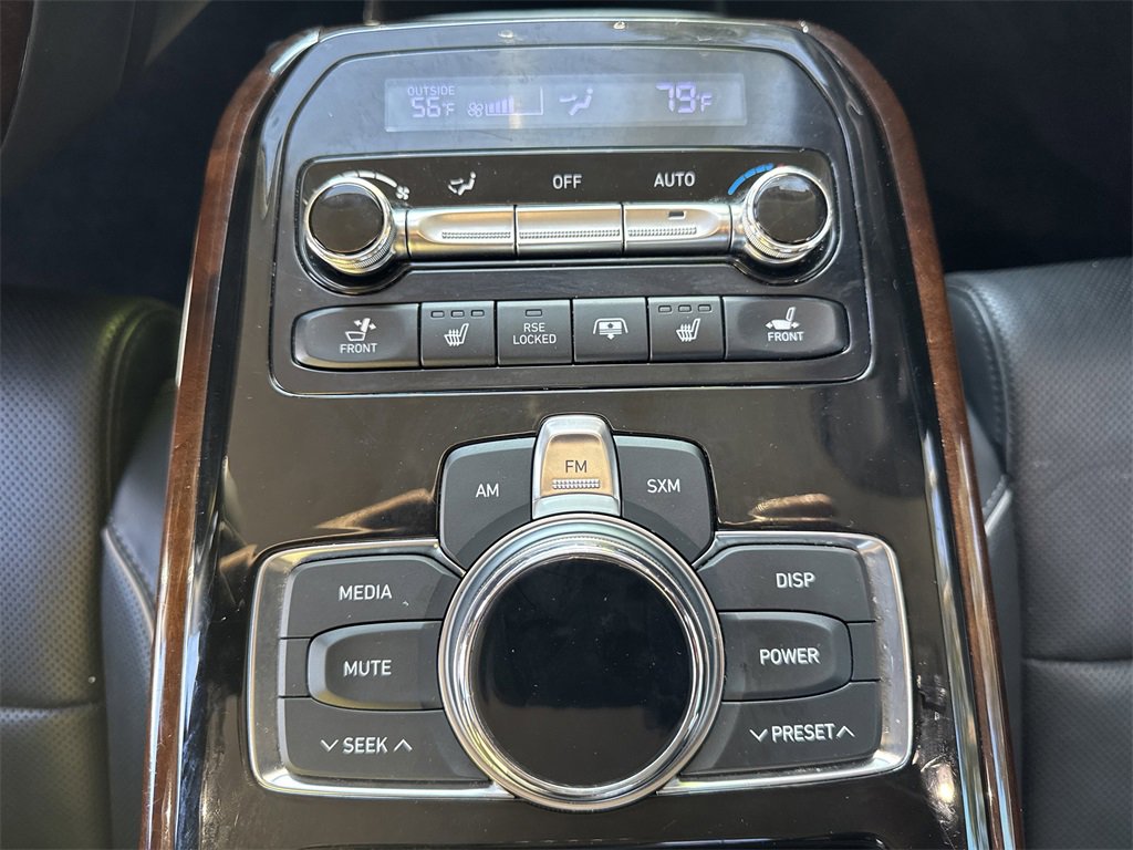 Used 2019 Genesis G90 3.3T Premium image 22