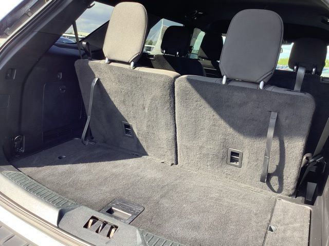 Used 2020 Ford Explorer XLT w/ Comfort Package image 10