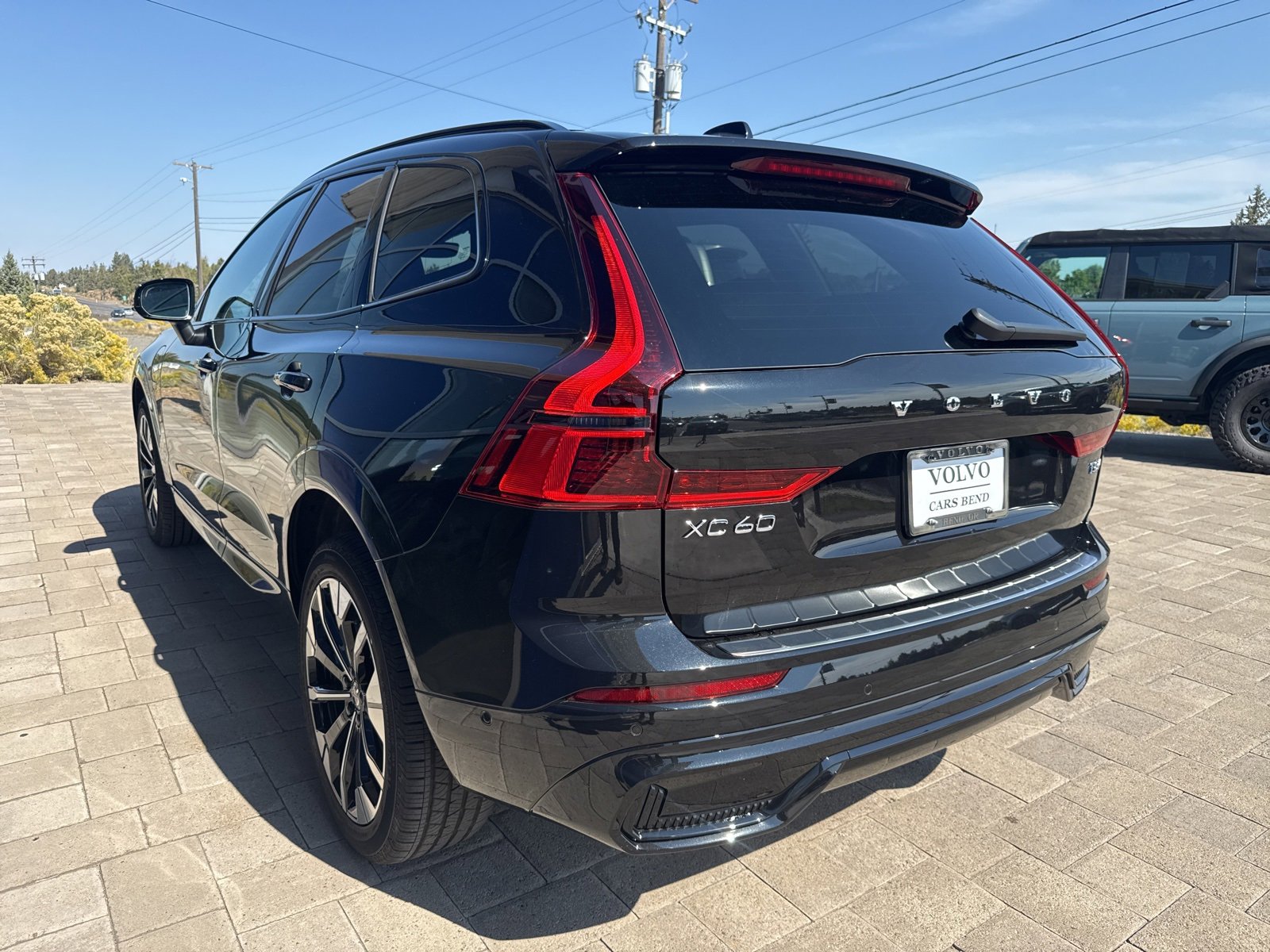 New 2026 Volvo XC60 T8 Plus w/ Protection Package Premier image 3