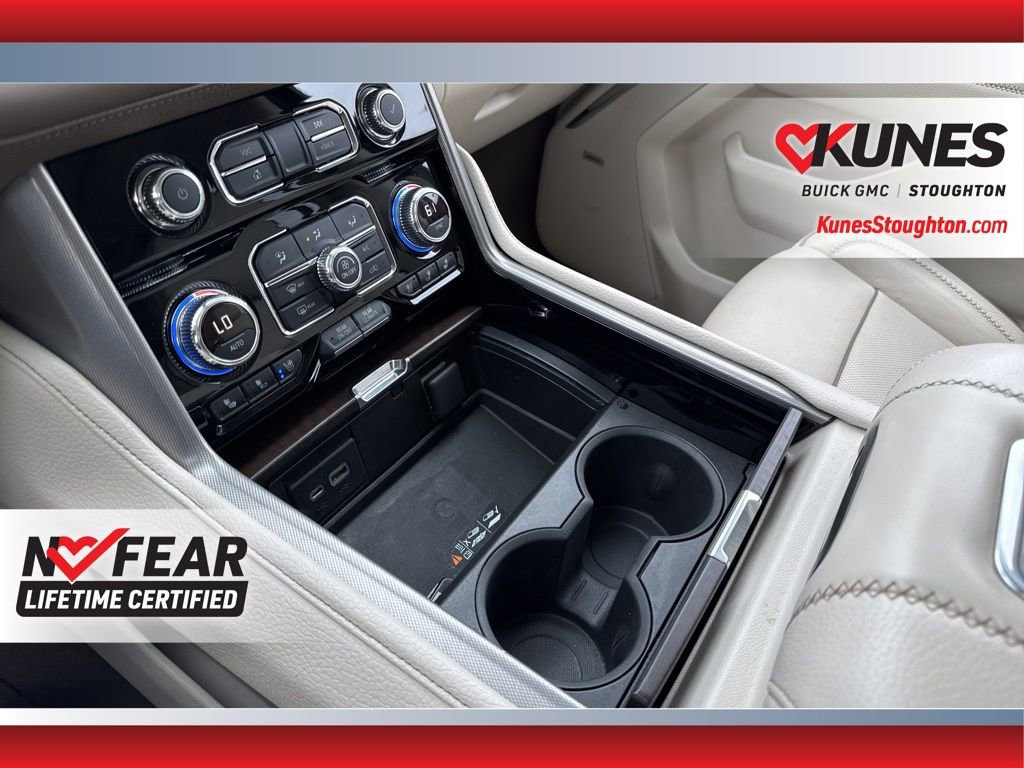 Used 2021 GMC Yukon Denali w/ Denali Premium Package image 35