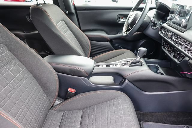 Used 2025 Honda HR-V Sport image 18