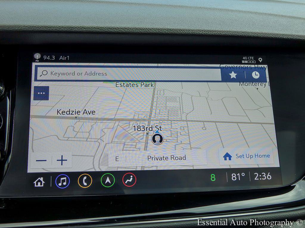 Used 2023 Buick Envision Avenir AWD/4WD image 16