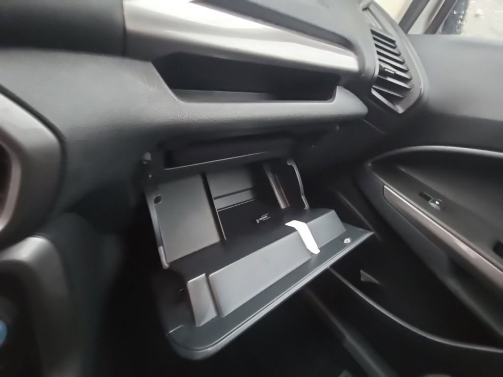 Used 2019 Ford EcoSport SE w/ SE Convenience Package image 22